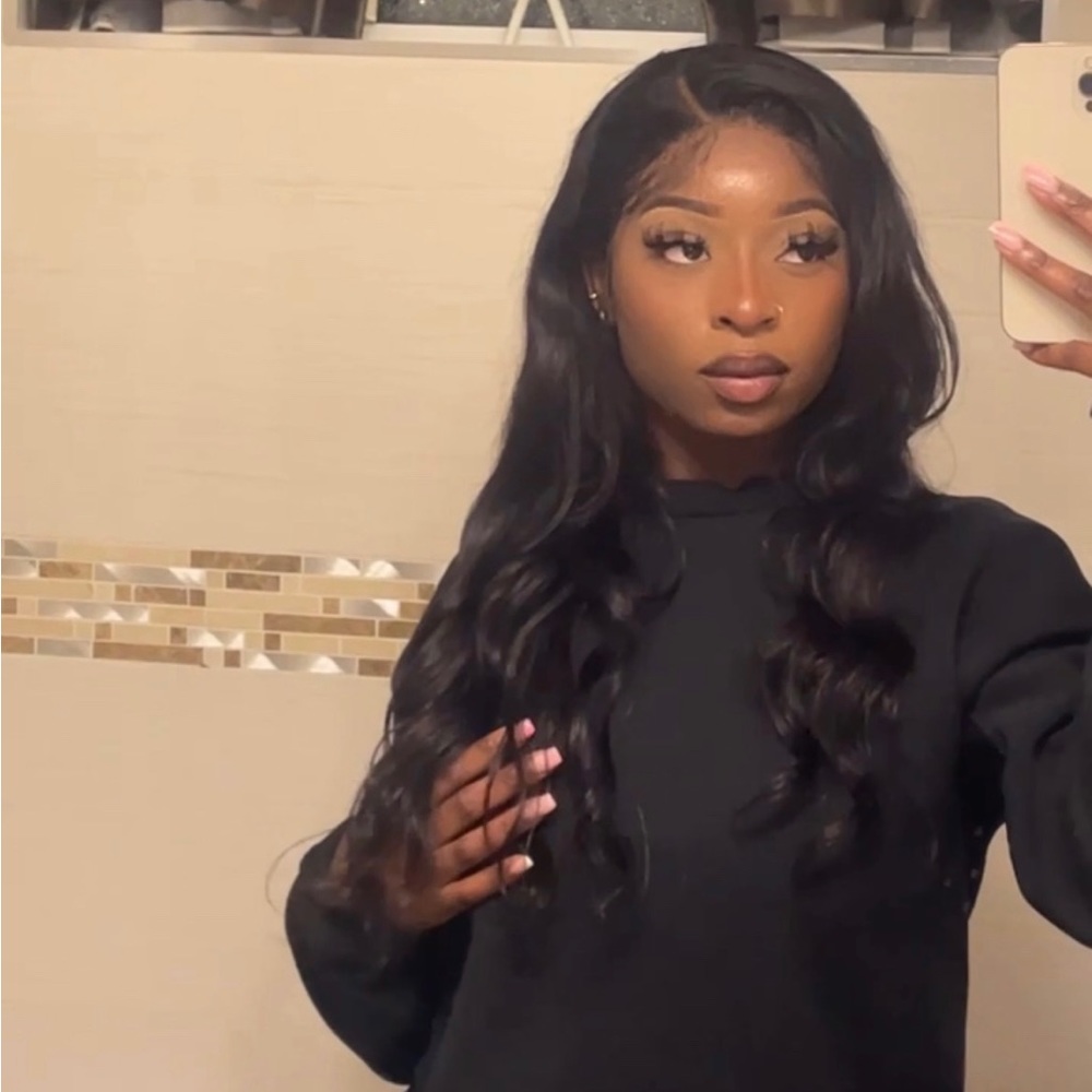 Meet your Posher, Clara